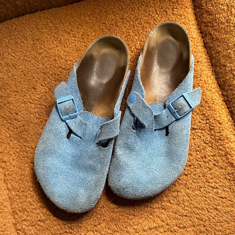 Birkenstock sky blue boston clog